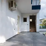 Apartamento Likaj *